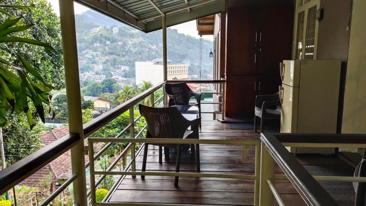 Marvel Hills Kandy Exterior photo