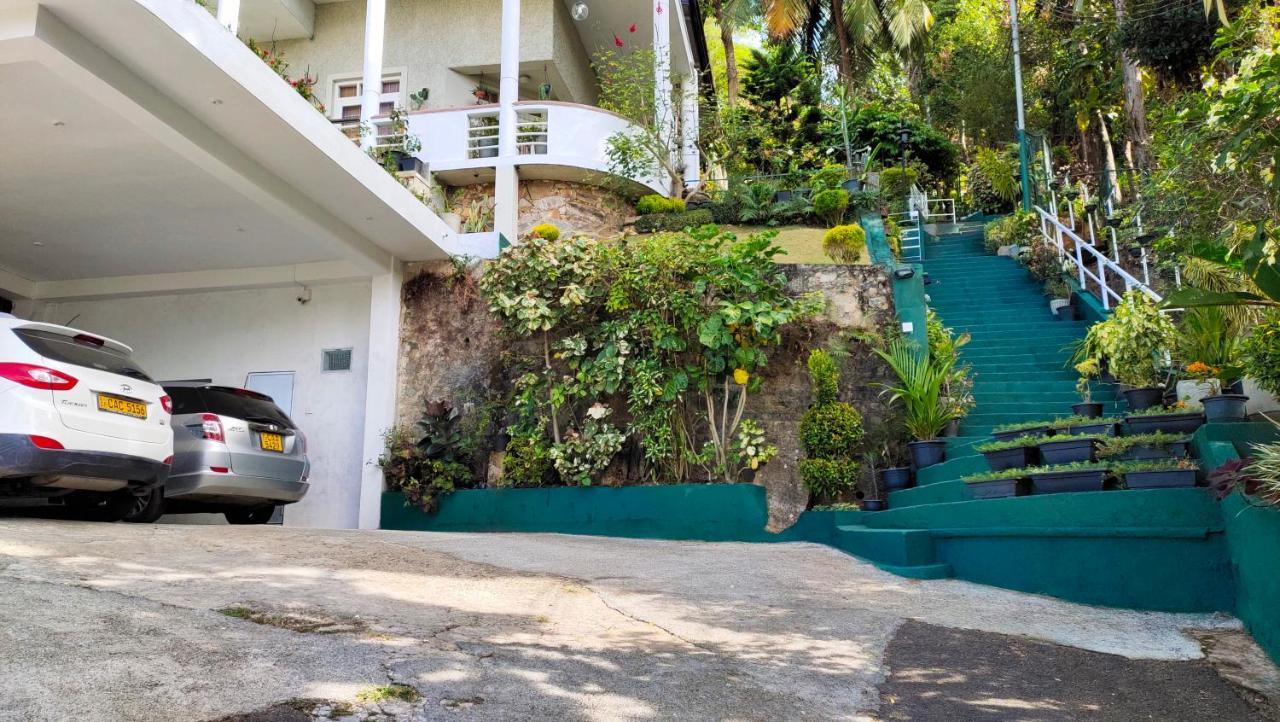 Marvel Hills Kandy Exterior photo