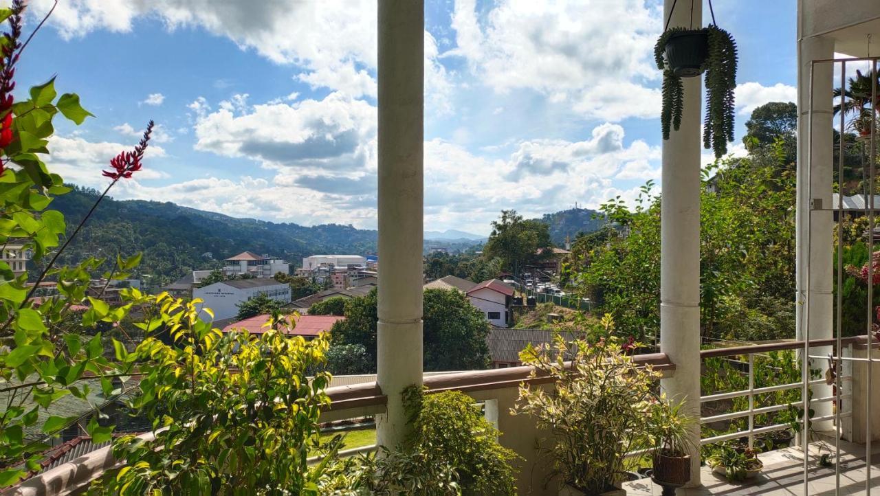 Marvel Hills Kandy Exterior photo