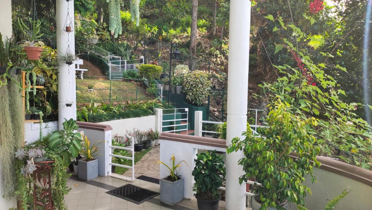 Marvel Hills Kandy Exterior photo