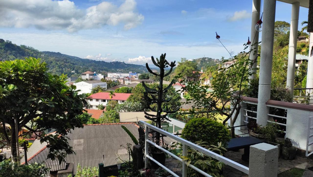 Marvel Hills Kandy Exterior photo