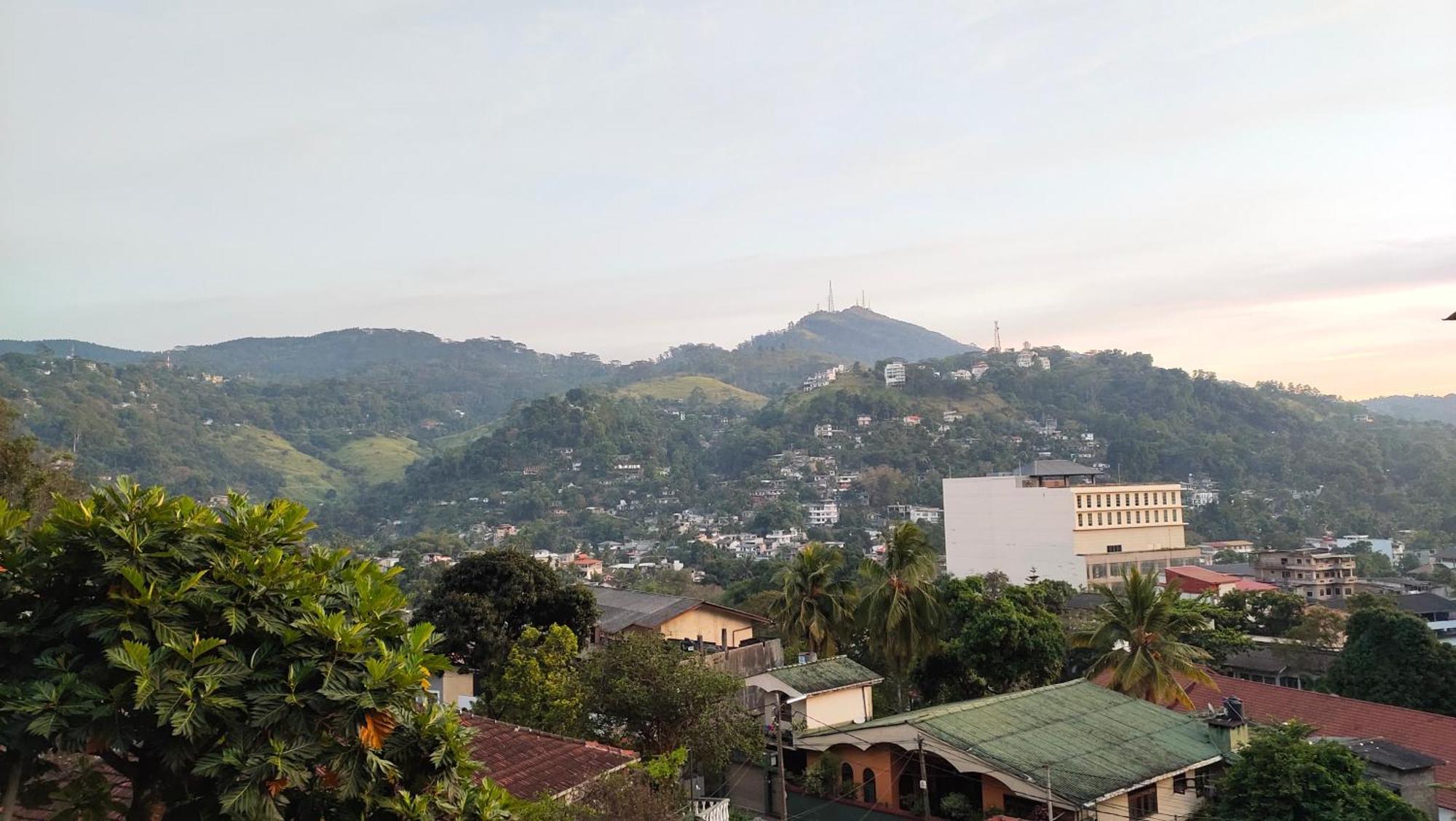 Marvel Hills Kandy Exterior photo
