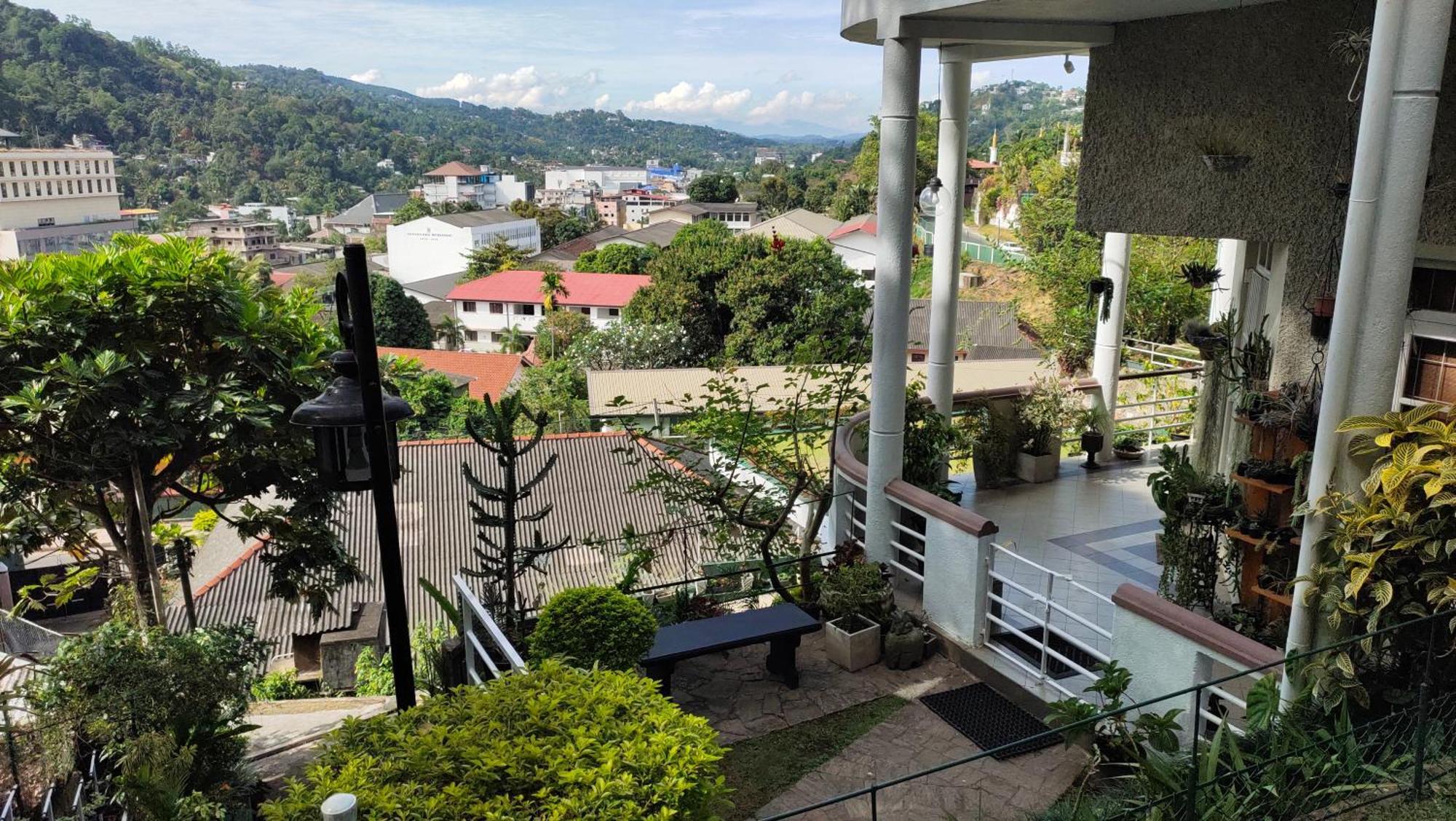 Marvel Hills Kandy Exterior photo