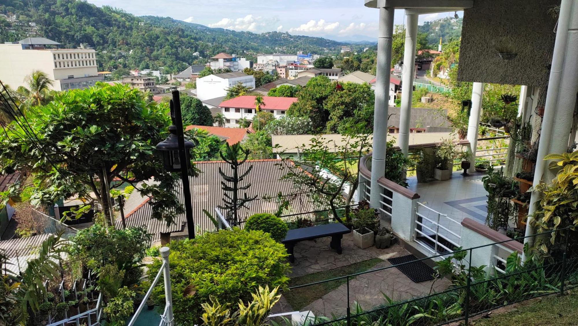 Marvel Hills Kandy Exterior photo
